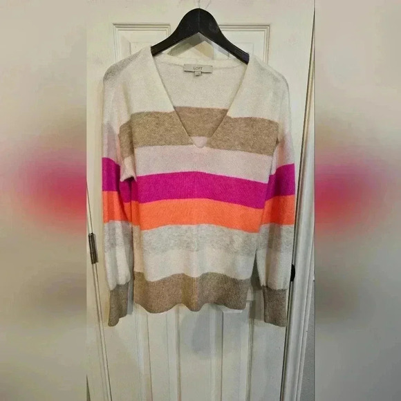 Women's Loft Lightweight Sweater - Picture 1 of 4